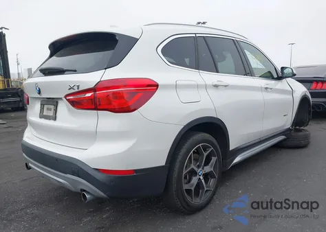 2016 BMW X1 xDrive28I z USA, uszkodzony, nr VIN WBXHT3C37G5E52743